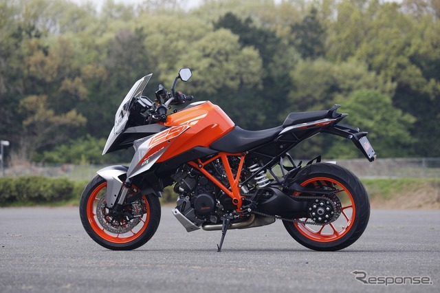 KTM 1290スーパーDUKE GT