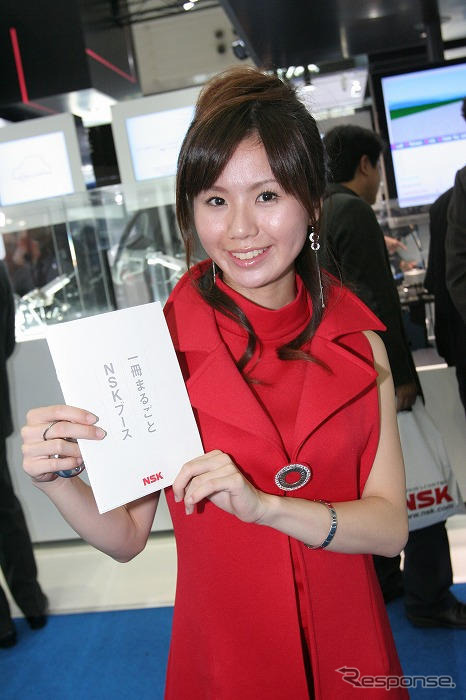 【東京モーターショー07】コンパニオン写真蔵…NSK 日本精工
