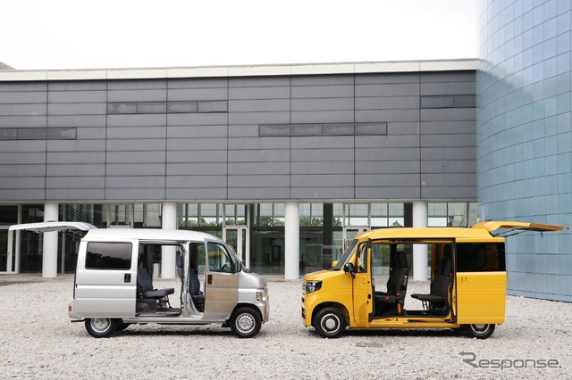 ホンダ N-VAN(右)とアクティバン(左)