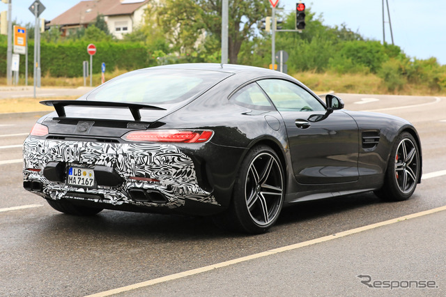 メルセデス AMG GT 改良新型スクープ写真