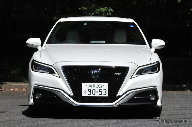 トヨタ クラウン 新型(2.0 RS)
