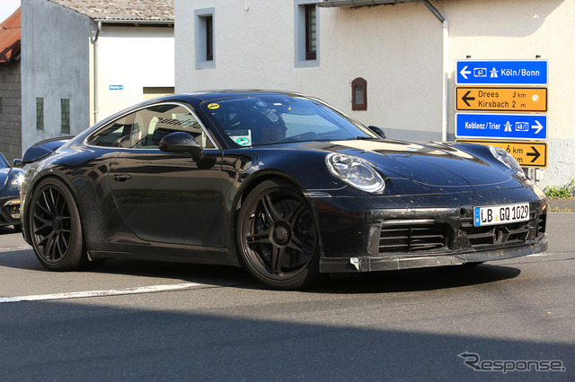 ポルシェ 911 GTS 次期型スクープ写真