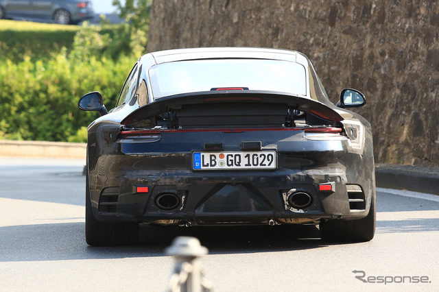 ポルシェ 911 GTS 次期型スクープ写真