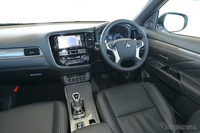 三菱 アウトランダーPHEV(プロトタイプ)