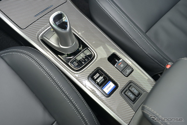 三菱 アウトランダーPHEV(プロトタイプ)