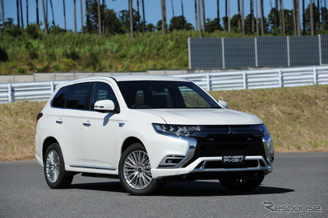 三菱 アウトランダーPHEV(プロトタイプ)