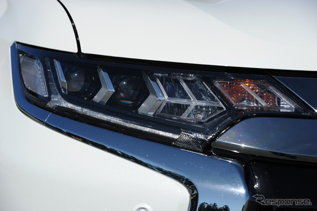 三菱 アウトランダー PHEV(プロトタイプ)