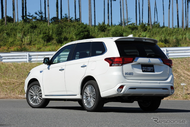 三菱 アウトランダー PHEV(プロトタイプ)