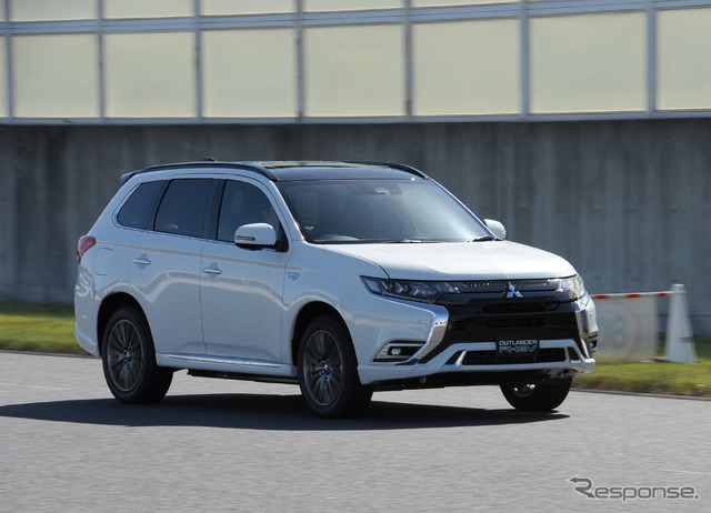 三菱 アウトランダー PHEV(プロトタイプ)