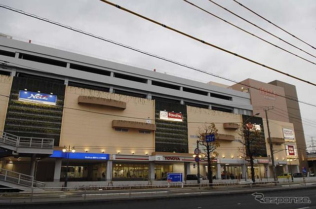 トレッサ横浜…54店舗、仏リヨンの町並み