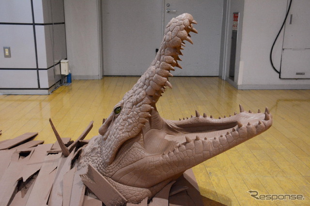 トヨタ紡織モデラーの習作。熱川バナナワニ園で実際のワニを観察し、その骨格や皮膚の質感を研究したという