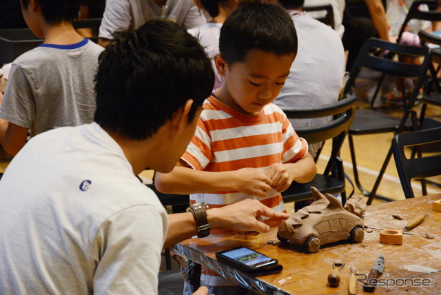 「子供カーモデラー教室」の様子