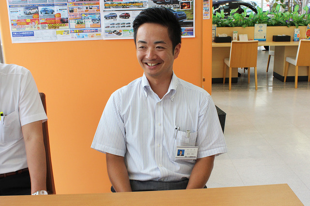 『千葉スバル自動車株式会社成田店』のカーライフアドバイザー・田川敦士さん。