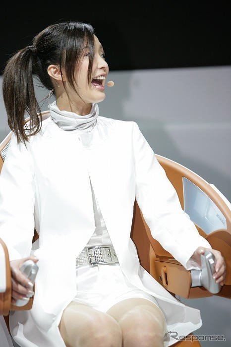 【東京モーターショー07】コンパニオン写真蔵…トヨタ その9