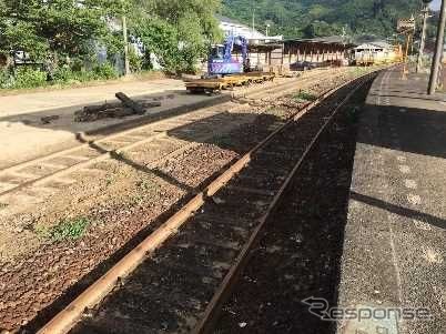 土砂流入が発生した立間駅の復旧状況。