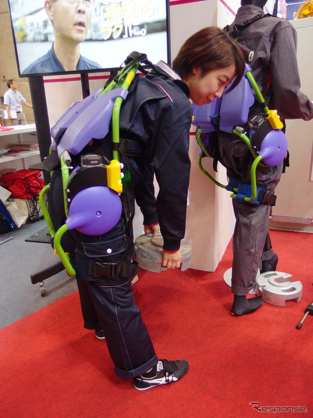 アクティオ「パワーアシストスーツ」(建設・測量生産性向上展 CSPI-EXPO 2018)