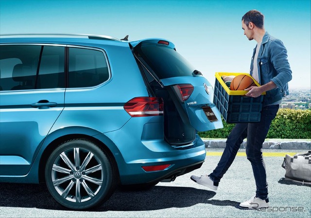 VW ゴルフ トゥーラン パワーテールゲート(挟み込み防止機能、“Easy Open