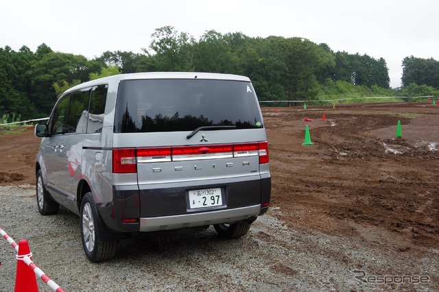 三菱自動車が開催した『デリカD:5』オーナー向けイベント『PLAY THE NATURE!TOUR「クルマの学校 ラフロード篇」』