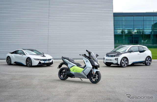 BMW C evolution（中央）には自動車『i3』の電動技術が使われている