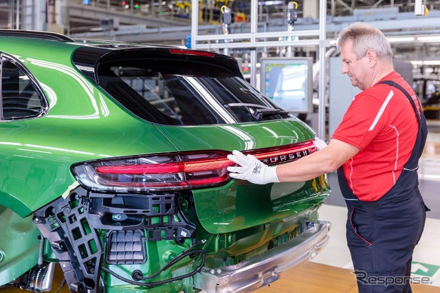 ポルシェ マカン 改良新型の量産第一号車