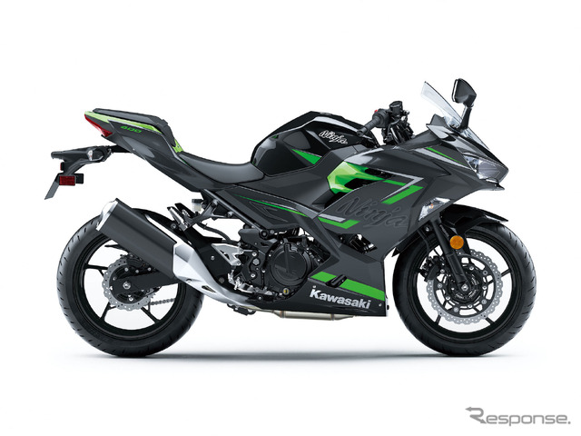 Ninja 400／エボニー×メタリックマグネティックダークグレー