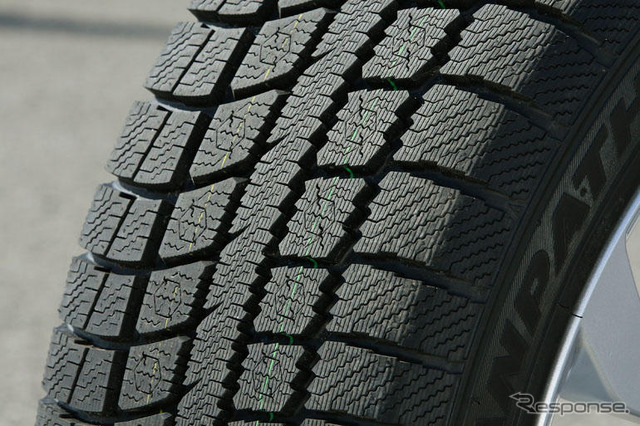 【スタッドレスタイヤ徹底ガイド'07】高重心・高荷重にしっかり対応の専用スタッドレス…トーヨータイヤ ウインタートランパスMK3