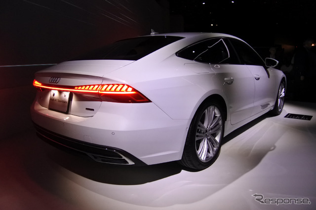 アウディ A7スポーツバック 新型 発表会