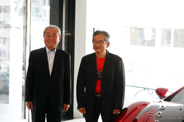光岡進氏(左)、永井豪氏(右)