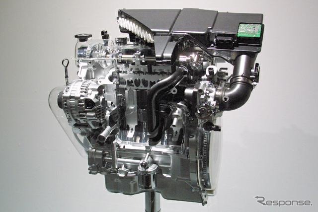 【東京ショー2001出品車】掛け値なしの最新、マツダ『NewI-4エンジン』