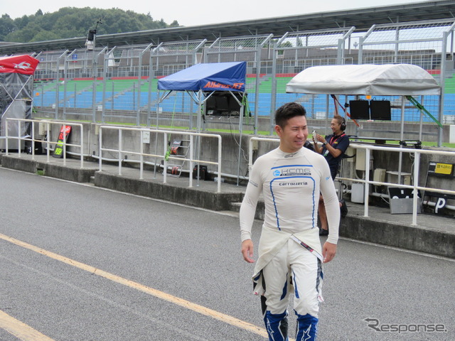 初日5番手タイムの#18 可夢偉。