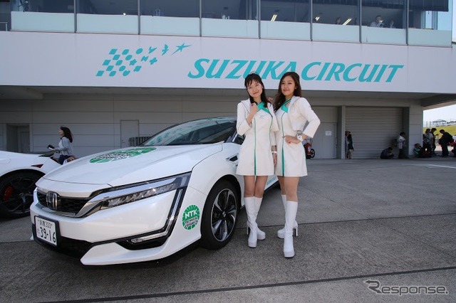 鈴鹿サーキットクイーン活動の様子