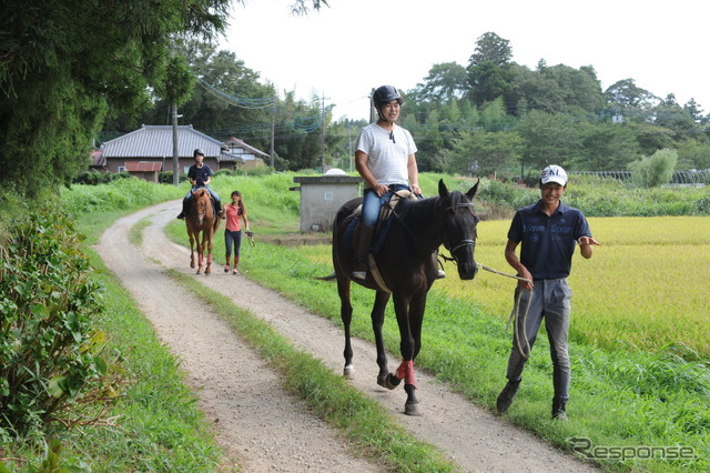 「千葉ライディングパーク」で乗馬体験