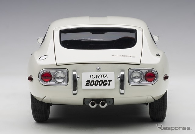 オートアート「トヨタ2000GT」