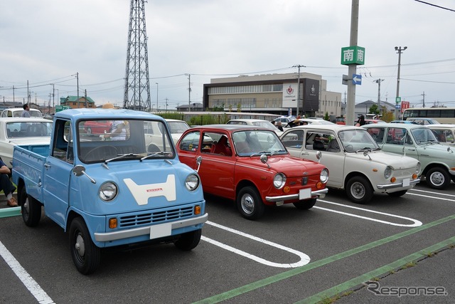 左から、ホンダ『T360』（1966）、スバル『R-2』（1971）、同（1970）