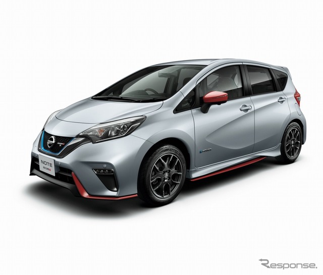 ノート e-POWER NISMO S(ブリリアントシルバー)