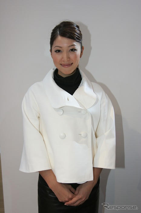 【東京モーターショー07】コンパニオン写真蔵…ジャガー その4