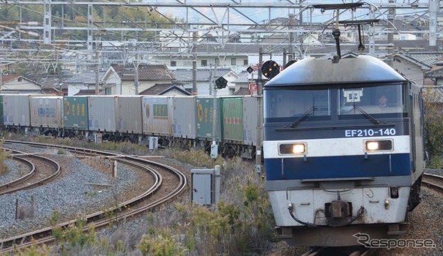 関東～九州間の貨物列車では東京貨物ターミナル発福岡貨物ターミナル行き5073列車の岡山貨物ターミナル以西が当面運休となる。