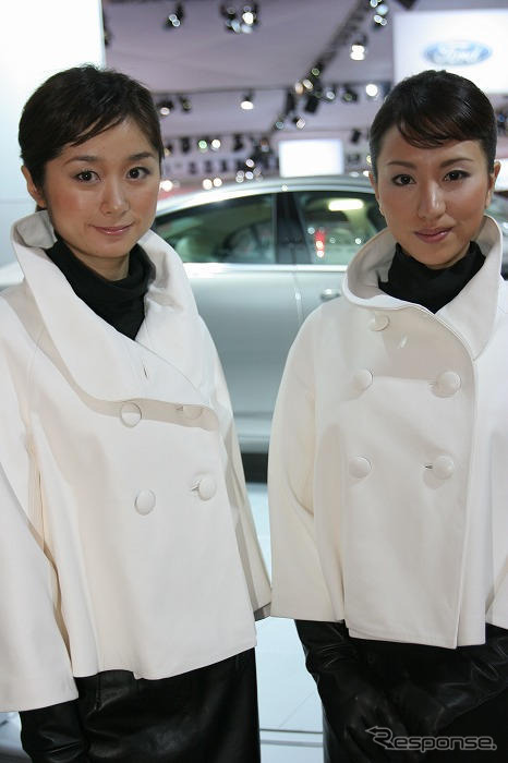 【東京モーターショー07】コンパニオン写真蔵…ジャガー その4
