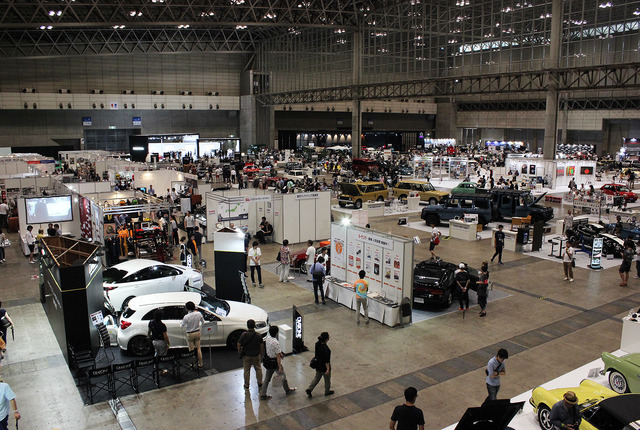 『AUTOMOBILE COUNCIL(オートモビルカウンシル)』の会場風景。