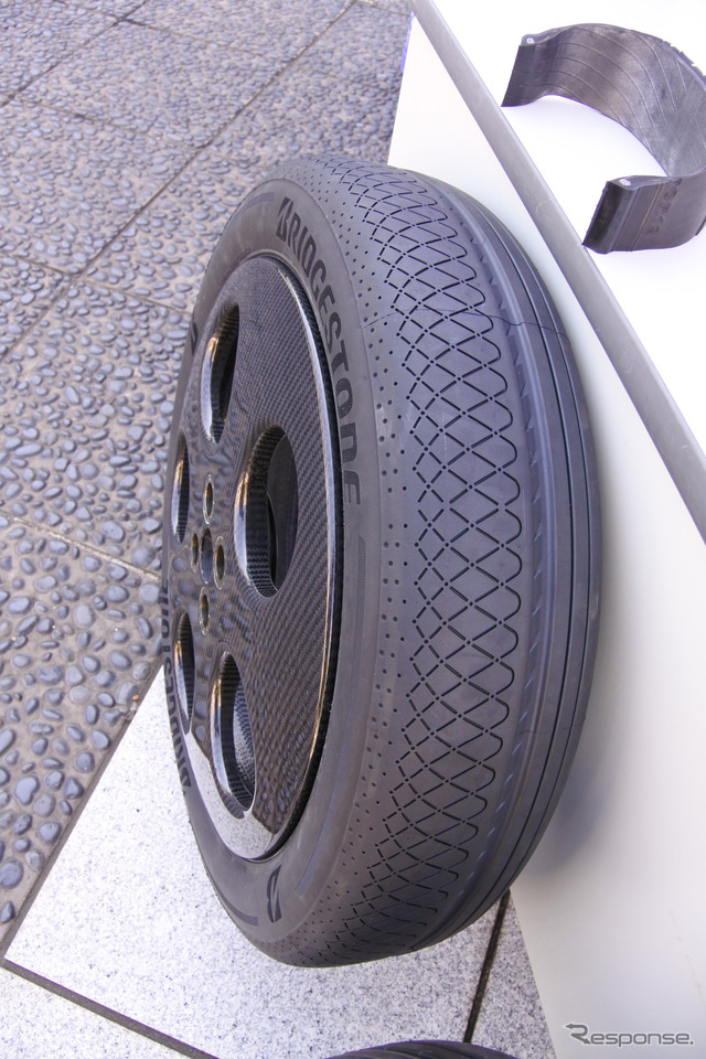 しなやかなタフポリマー活用のコンセプトカー ItoP(アイトップ)