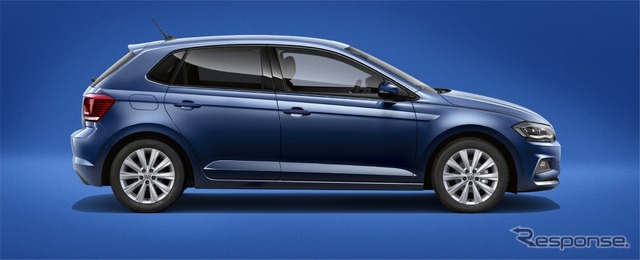 VW ポロ TSIハイライン(リーフブルーメタリック)