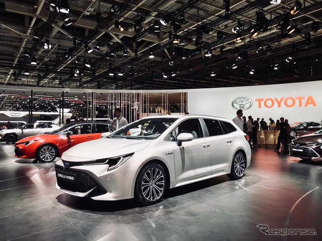 トヨタ カローラ ツーリング スポーツ 新型(パリモーターショー2018)