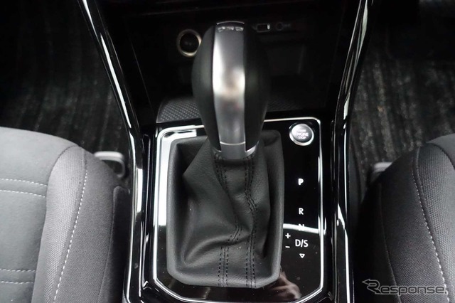 VW トゥーラン 新型(TDIハイライン)