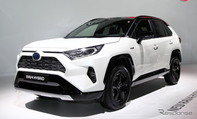 トヨタRAV4ハイブリッド新型(パリモーターショー2018)