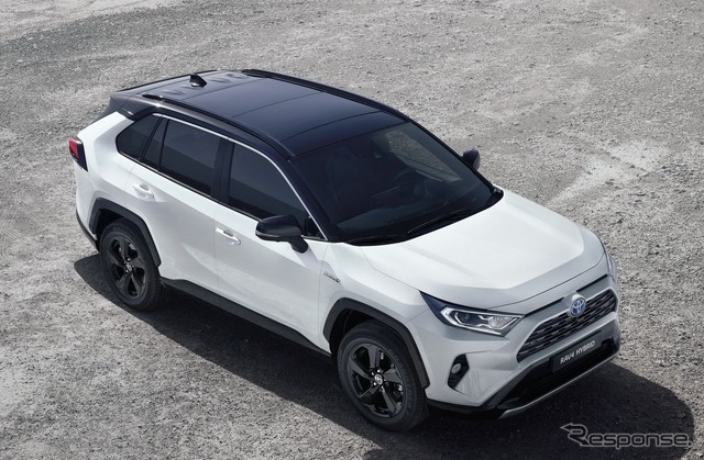 トヨタRAV4ハイブリッド新型