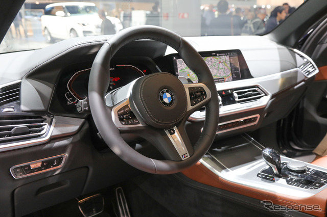 BMWX5新型(パリモーターショー2018)