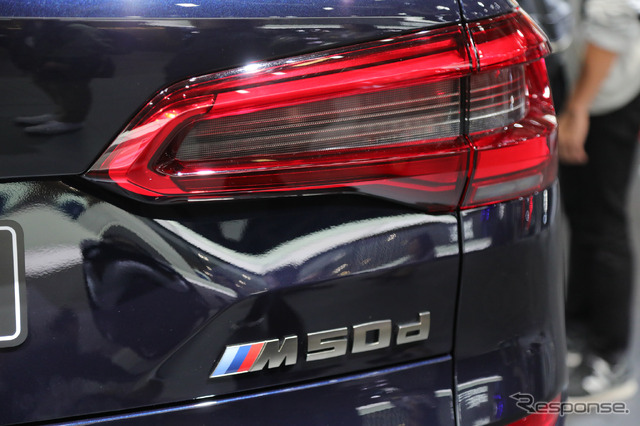 BMWX5新型(パリモーターショー2018)