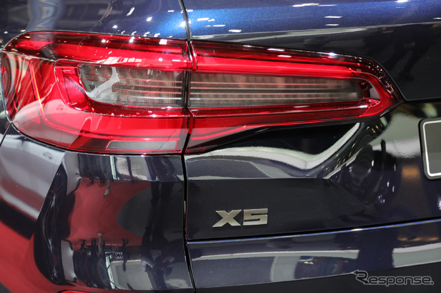 BMWX5新型(パリモーターショー2018)
