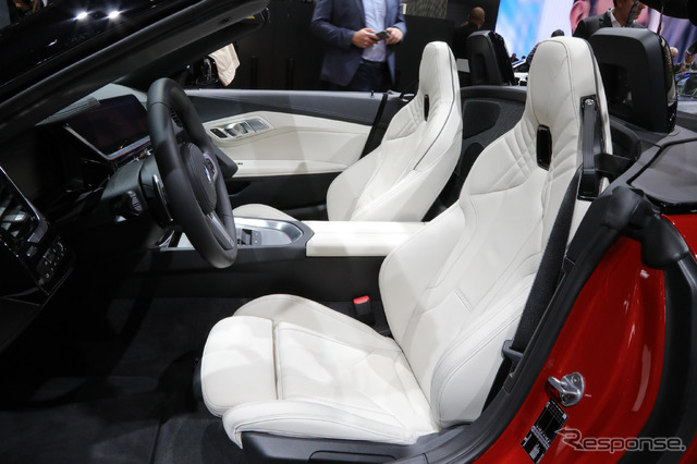 BMW Z4新型(パリモーターショー2018)