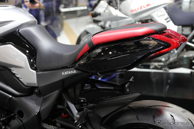 スズキ カタナ 新型(パリモーターショー2018)